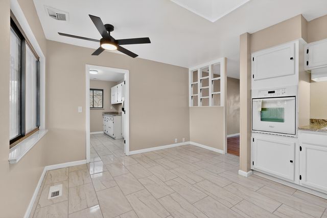 2613 San Isidro Street NW, Albuquerque, NM 87104