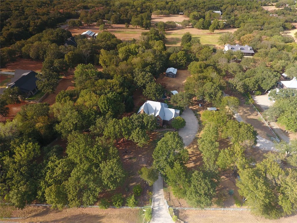 760 Amber Lane, Little Elm, TX 75068 — exterior