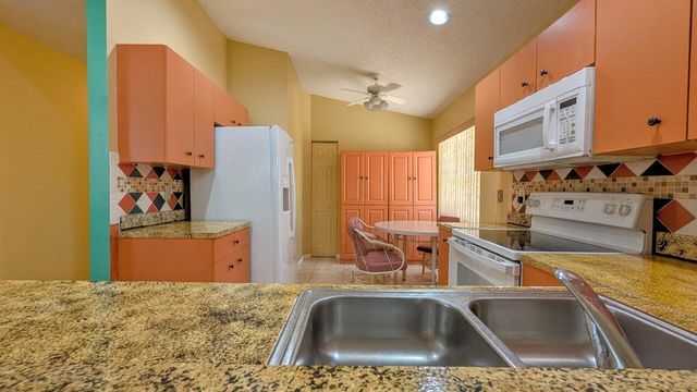3576 Stratton Lane, Boynton Beach, FL 33436