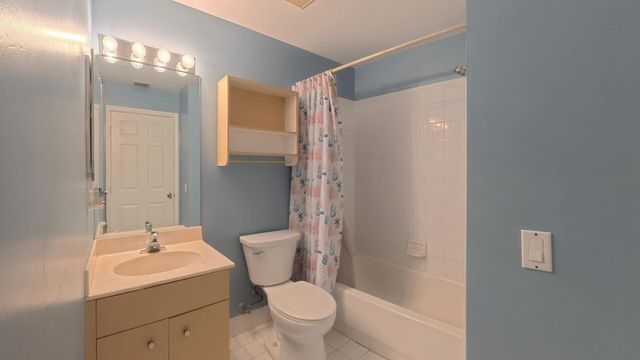 3576 Stratton Lane, Boynton Beach, FL 33436