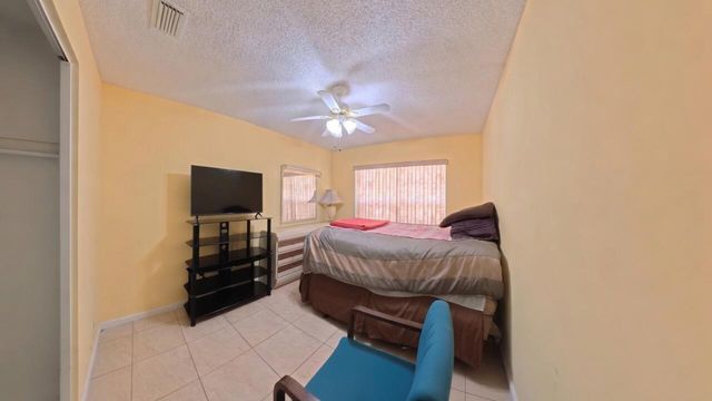 3576 Stratton Lane, Boynton Beach, FL 33436