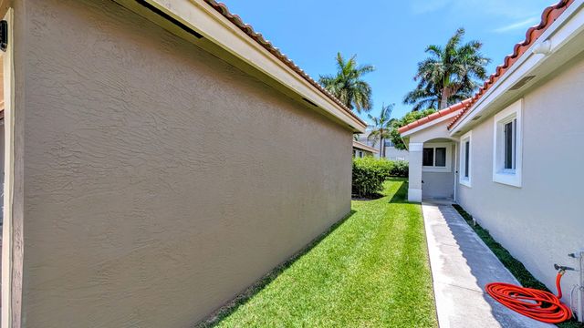 3576 Stratton Lane, Boynton Beach, FL 33436