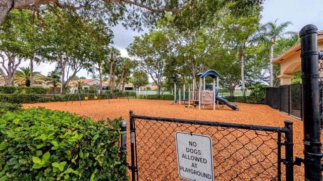 3576 Stratton Lane, Boynton Beach, FL 33436