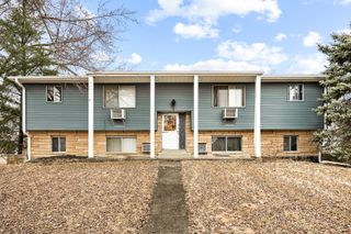 6573 Prairie Street, Garden Prairie, IL 61038