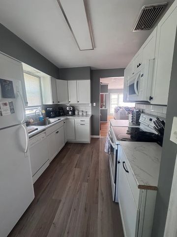 1811 62nd Street, Des Moines, IA 50322