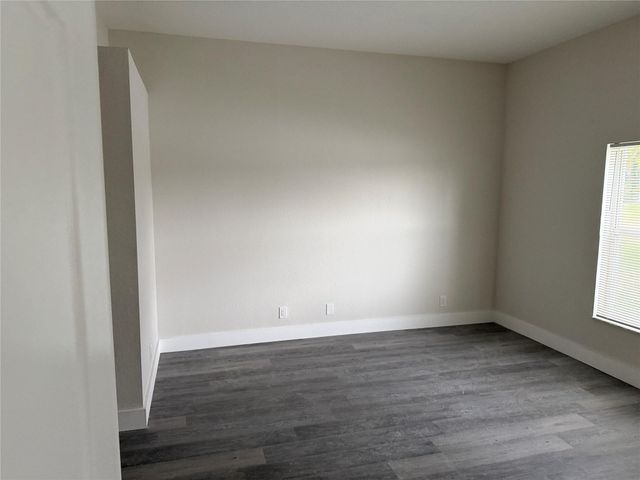 120 Hamilton Terrace, Royal Palm Beach, FL 33414