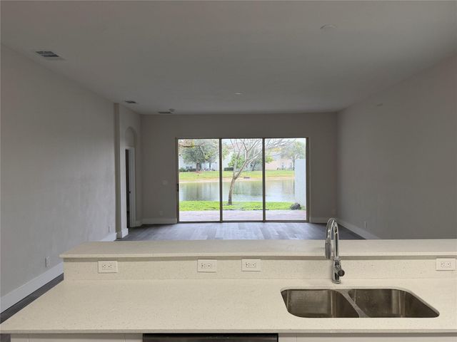 120 Hamilton Terrace, Royal Palm Beach, FL 33414