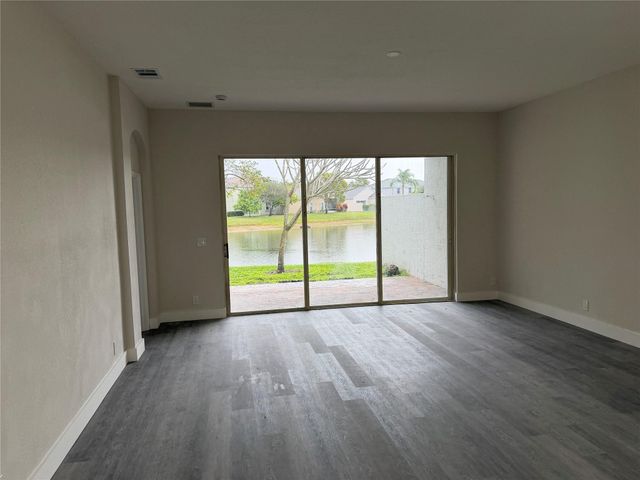 120 Hamilton Terrace, Royal Palm Beach, FL 33414