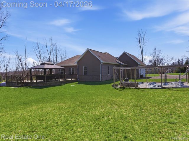2385 S Sashabaw Road, Brandon Charter Township, MI 48462