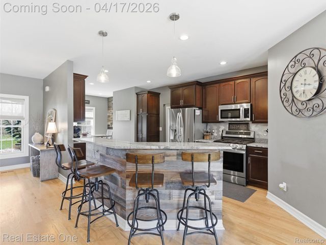 2385 S Sashabaw Road, Brandon Charter Township, MI 48462