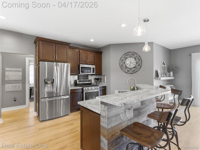 2385 S Sashabaw Road, Brandon Charter Township, MI 48462