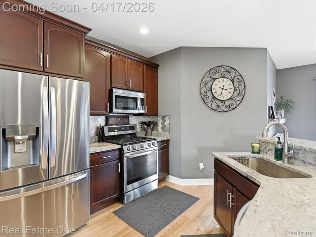 2385 S Sashabaw Road, Brandon Charter Township, MI 48462