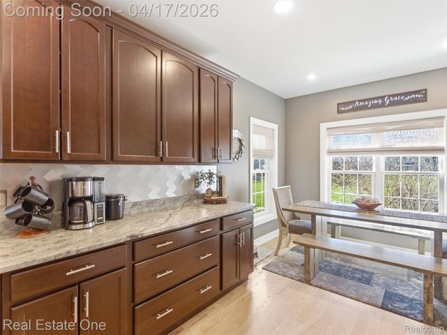 2385 S Sashabaw Road, Brandon Charter Township, MI 48462