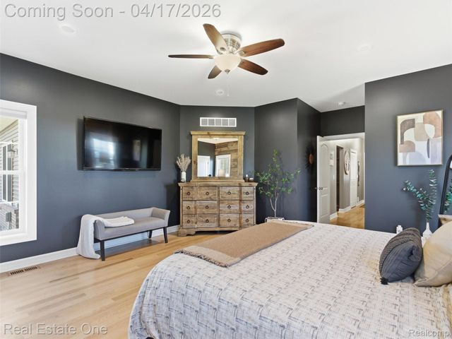 2385 S Sashabaw Road, Brandon Charter Township, MI 48462