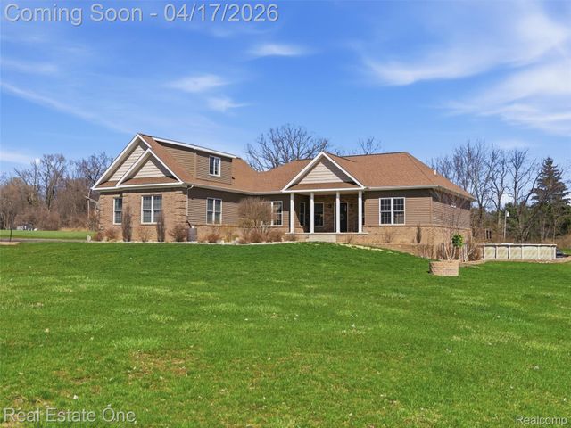 2385 S Sashabaw Road, Brandon Charter Township, MI 48462