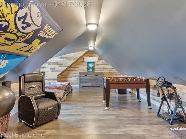 2385 S Sashabaw Road, Brandon Charter Township, MI 48462