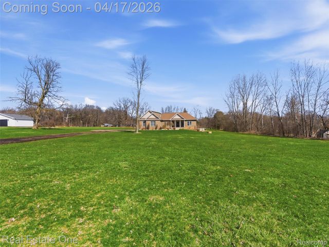 2385 S Sashabaw Road, Brandon Charter Township, MI 48462