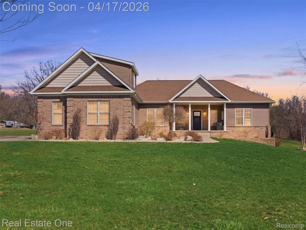 2385 S Sashabaw Road, Brandon Charter Township, MI 48462