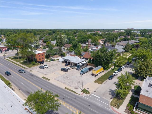 1030 W Touhy Avenue, Park Ridge, IL 60068