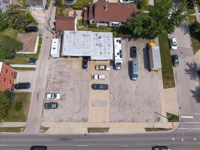 1030 W Touhy Avenue, Park Ridge, IL 60068