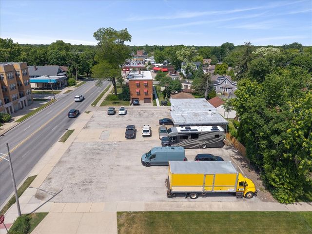 1030 W Touhy Avenue, Park Ridge, IL 60068