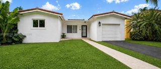 1212 Aguila Ave, Coral Gables, FL 33134