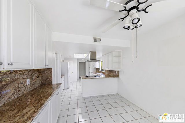 2450 Camino Vida, Palm Springs, CA 92264
