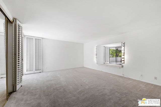 2450 Camino Vida, Palm Springs, CA 92264