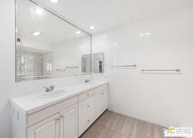 2450 Camino Vida, Palm Springs, CA 92264