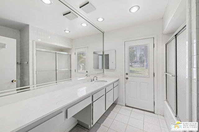 2450 Camino Vida, Palm Springs, CA 92264