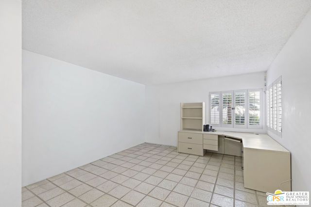 2450 Camino Vida, Palm Springs, CA 92264