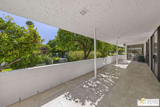 2450 Camino Vida, Palm Springs, CA 92264