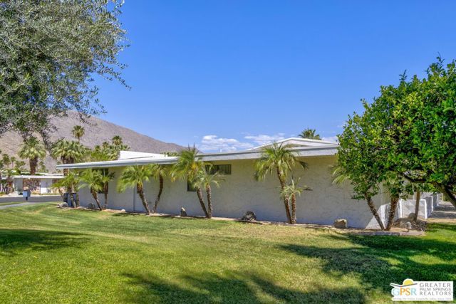 2450 Camino Vida, Palm Springs, CA 92264