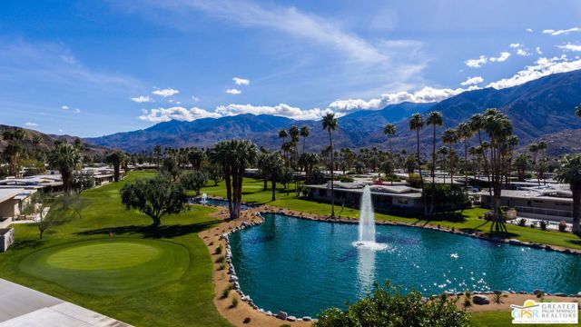 2450 Camino Vida, Palm Springs, CA 92264