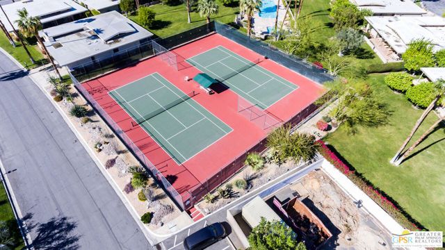 2450 Camino Vida, Palm Springs, CA 92264