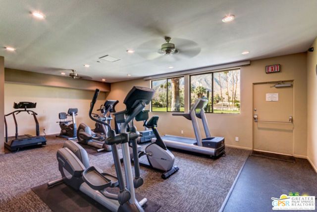 2450 Camino Vida, Palm Springs, CA 92264