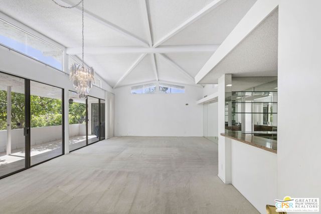 2450 Camino Vida, Palm Springs, CA 92264