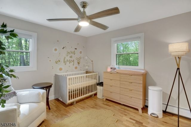 31 Fieldstone Dr, Ringwood Boro, NJ 07456