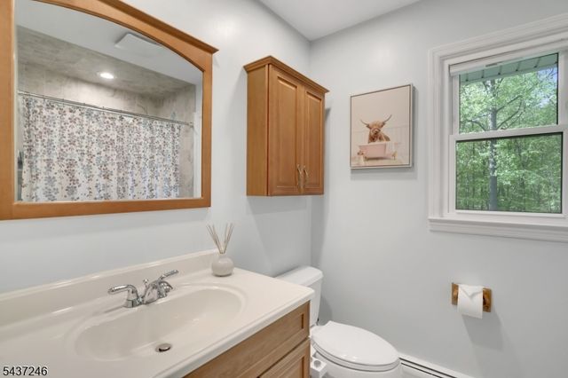 31 Fieldstone Dr, Ringwood Boro, NJ 07456