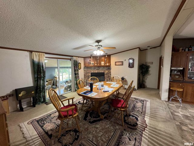 3920 Herrin Road, Carterville, IL 62918