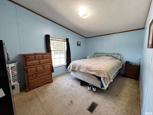 3920 Herrin Road, Carterville, IL 62918