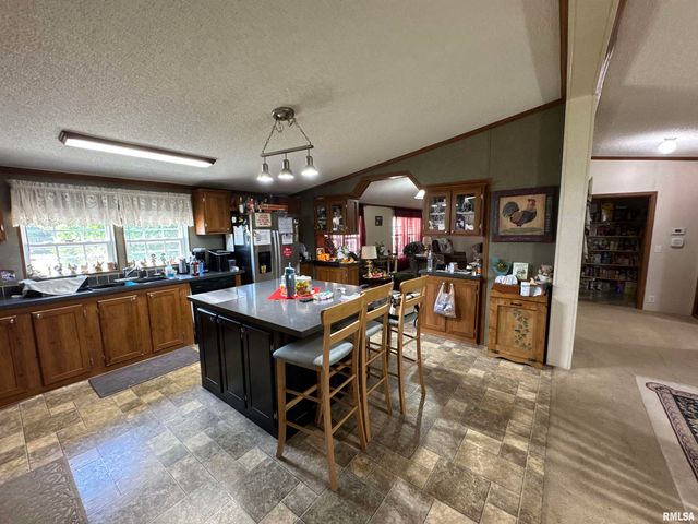3920 Herrin Road, Carterville, IL 62918