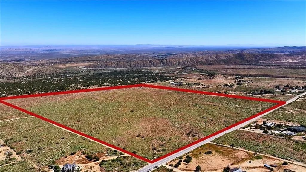121 Juniper Hills, Juniper Hills, CA 93543
