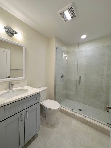 12 Arnold Circle 6, Cambridge, MA 02139