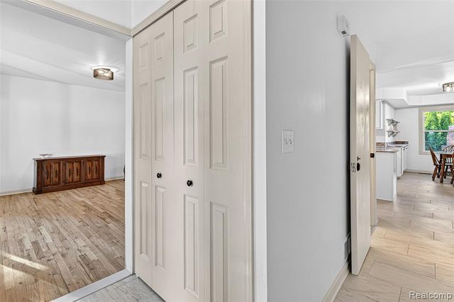 25100 Melody Street, Taylor, MI 48180