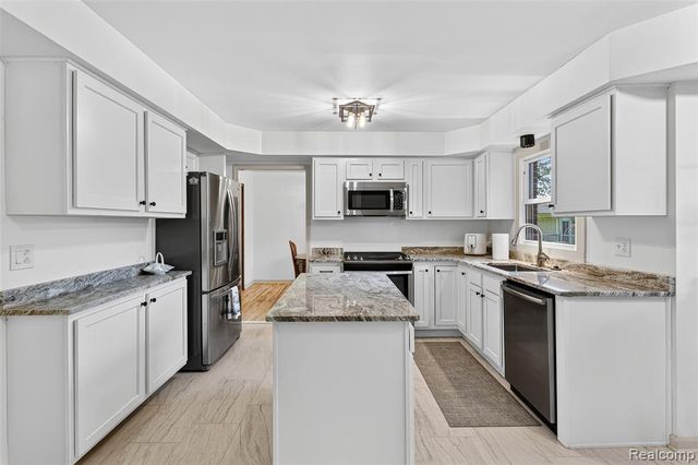 25100 Melody Street, Taylor, MI 48180