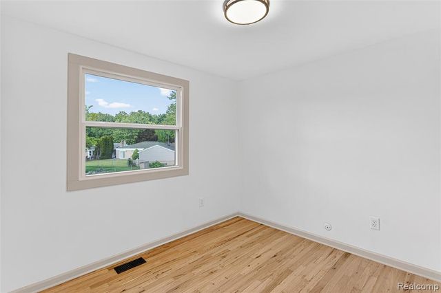 25100 Melody Street, Taylor, MI 48180