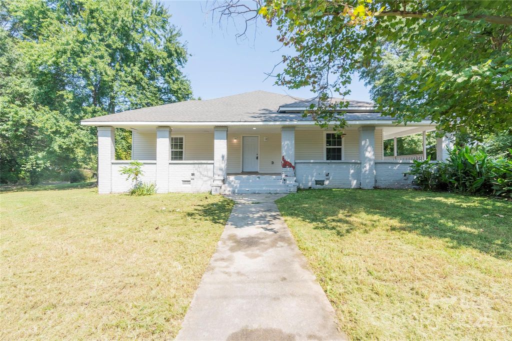 1818 Stowe Avenue, Gastonia, NC 28054
