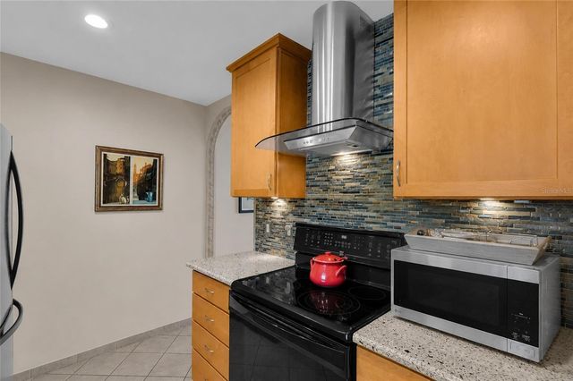 500 NEWELL HILL RD 110D, Leesburg, FL 34748
