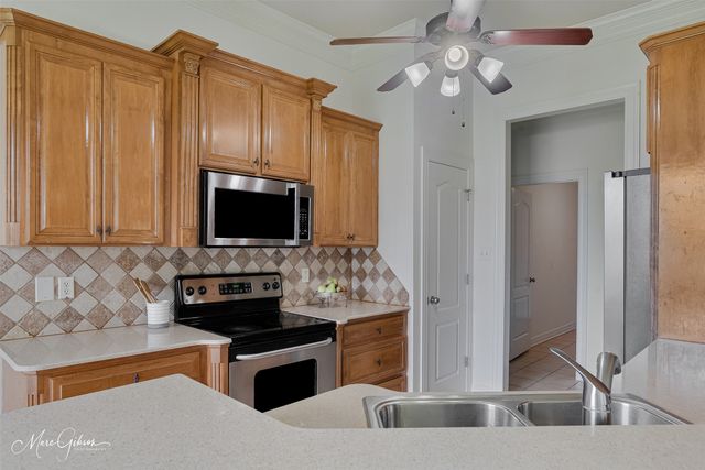 205 Cold Harbor Court, Bossier City, LA 71112